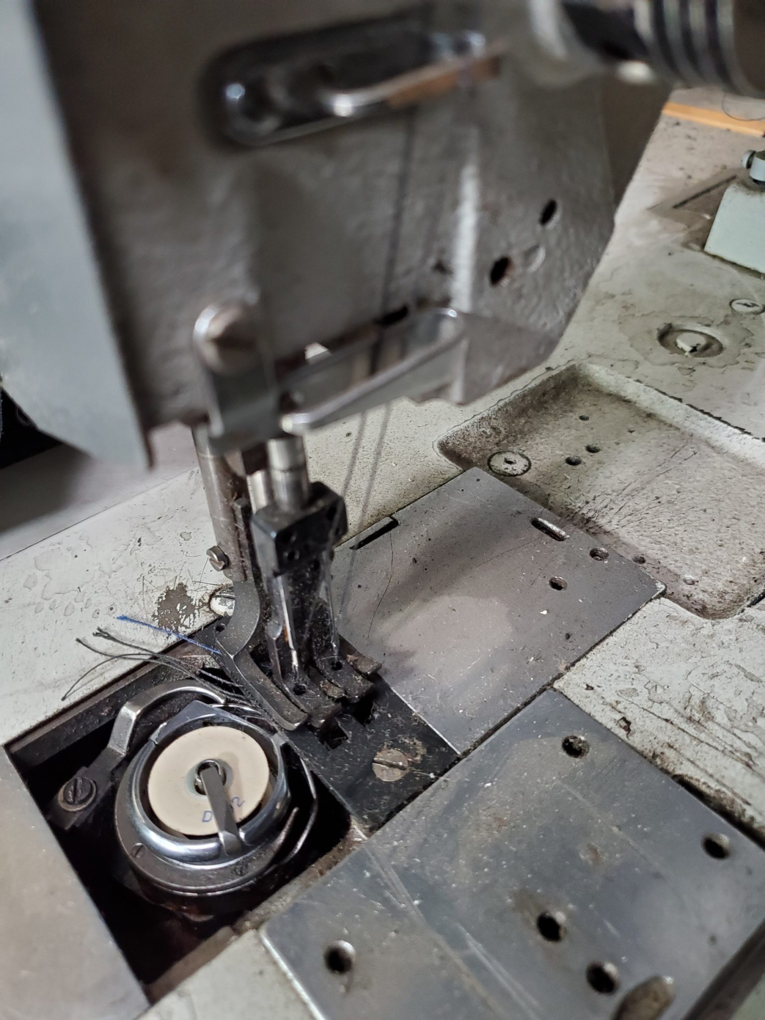 Mitsubishi LU24420 double needle walking foot (3/8 inch spacing between the needles) with top